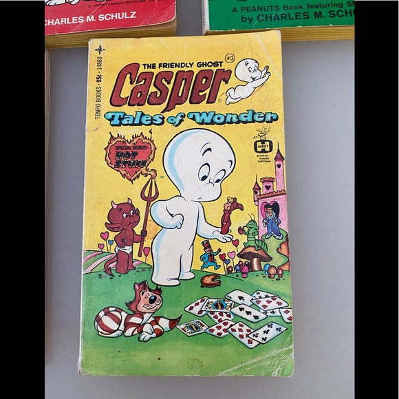 Vintage Snoopy and Casper Paperbacks - Picture 5 of 16